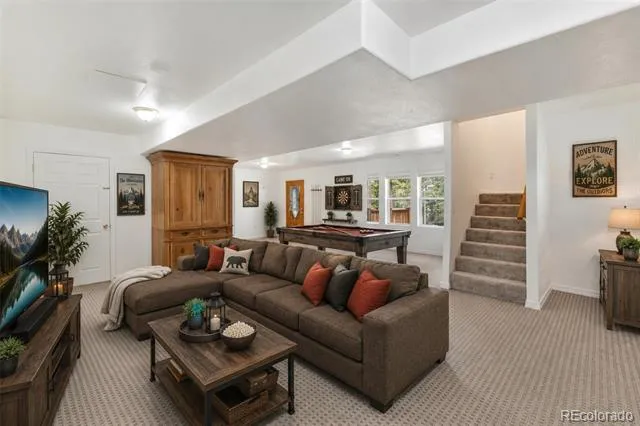 46 Kingston Circle Florissant, CO 80816