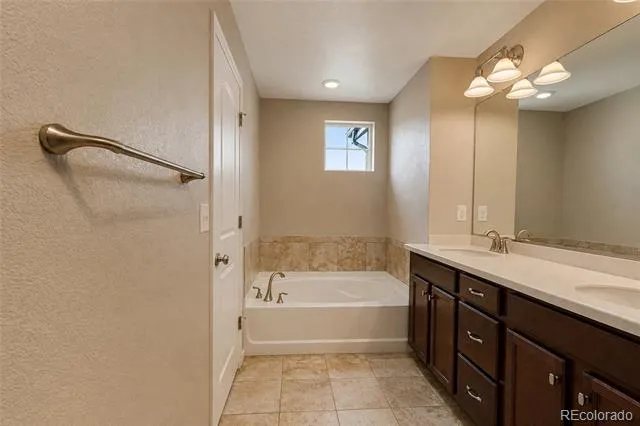 9327 E 60th Avenue Denver, CO 80238