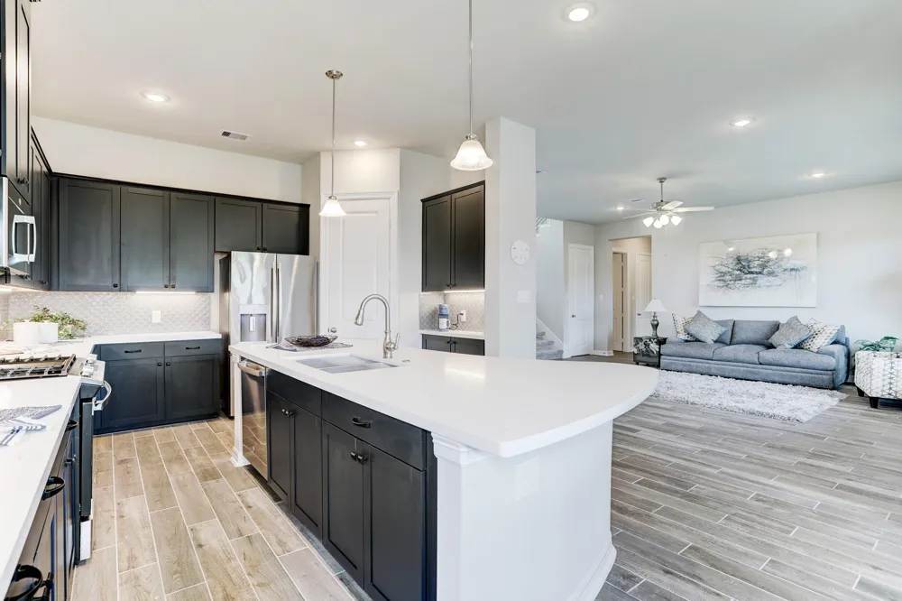 3921 Peacock Isle Drive Dickinson, TX 77539