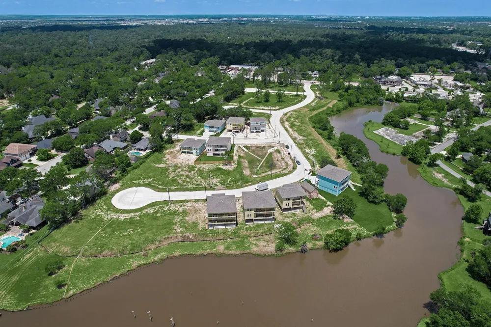 3921 Peacock Isle Drive Dickinson, TX 77539