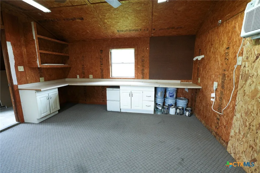 214 South Street Schulenburg, TX 78956