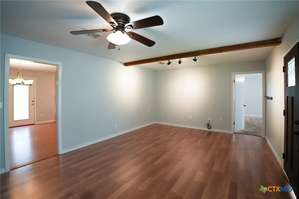 214 South Street Schulenburg, TX 78956