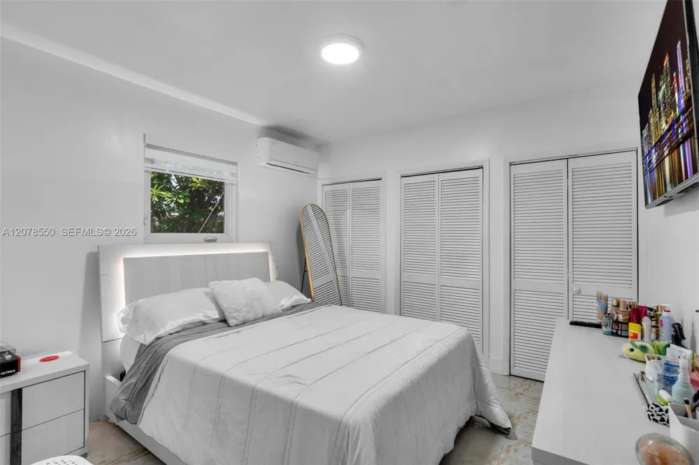 1327 SW 72nd Ave Miami, FL 33144