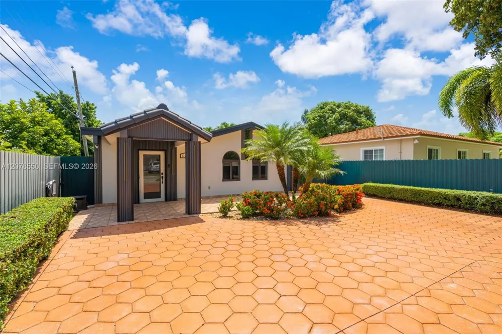 1327 SW 72nd Ave Miami, FL 33144
