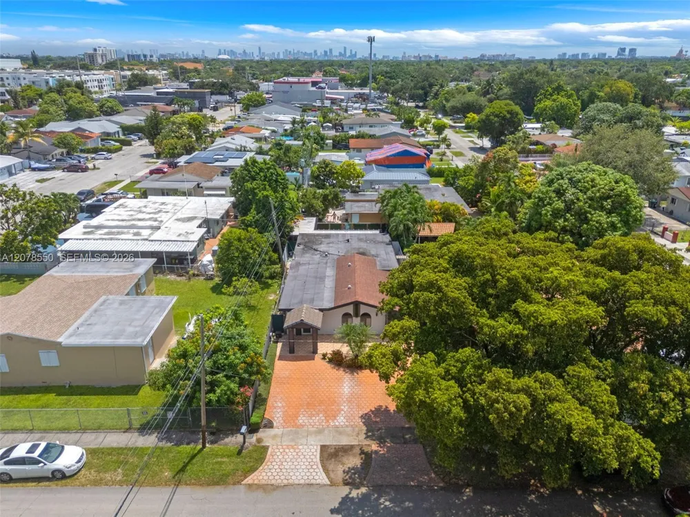 1327 SW 72nd Ave Miami, FL 33144