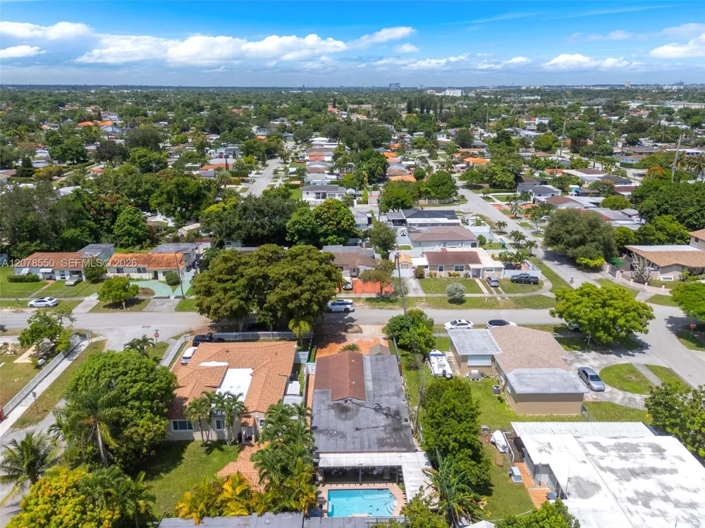 1327 SW 72nd Ave Miami, FL 33144