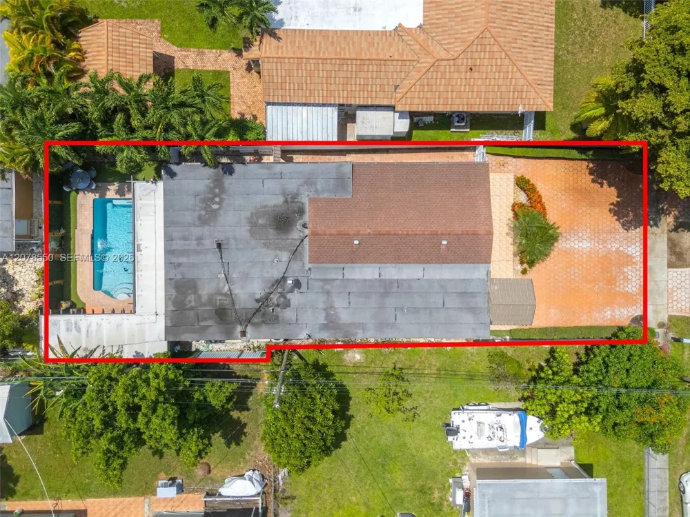 1327 SW 72nd Ave Miami, FL 33144