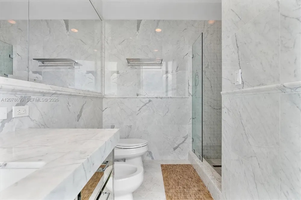 17475 Collins Ave #2203 Sunny Isles Beach, FL 33160