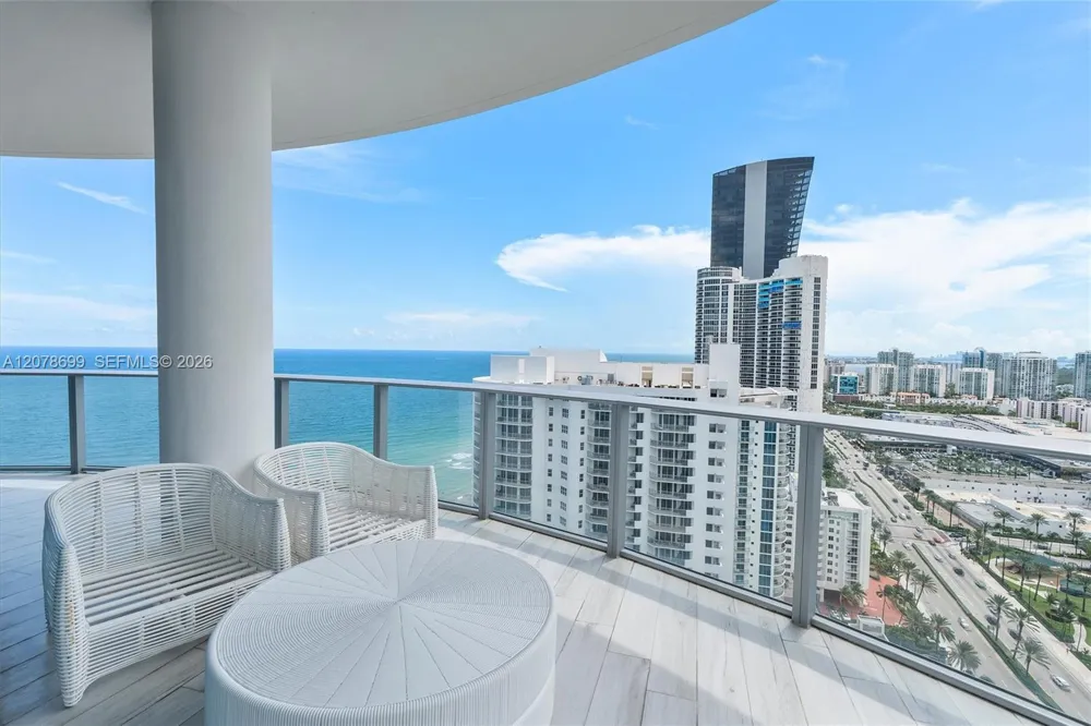 17475 Collins Ave #2203 Sunny Isles Beach, FL 33160