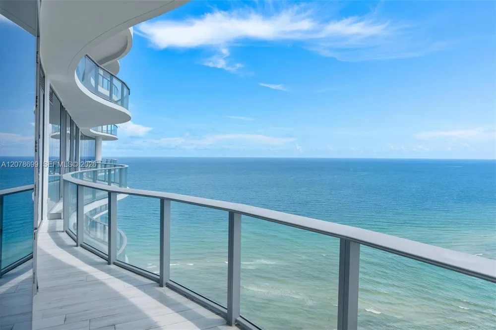 17475 Collins Ave #2203 Sunny Isles Beach, FL 33160
