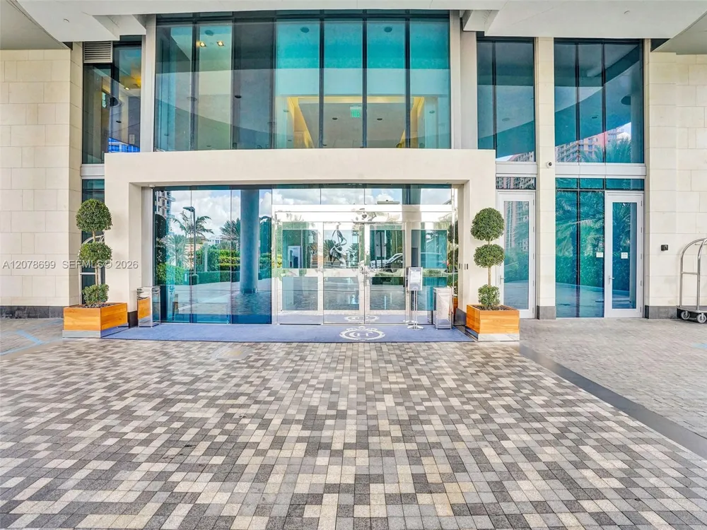 17475 Collins Ave #2203 Sunny Isles Beach, FL 33160