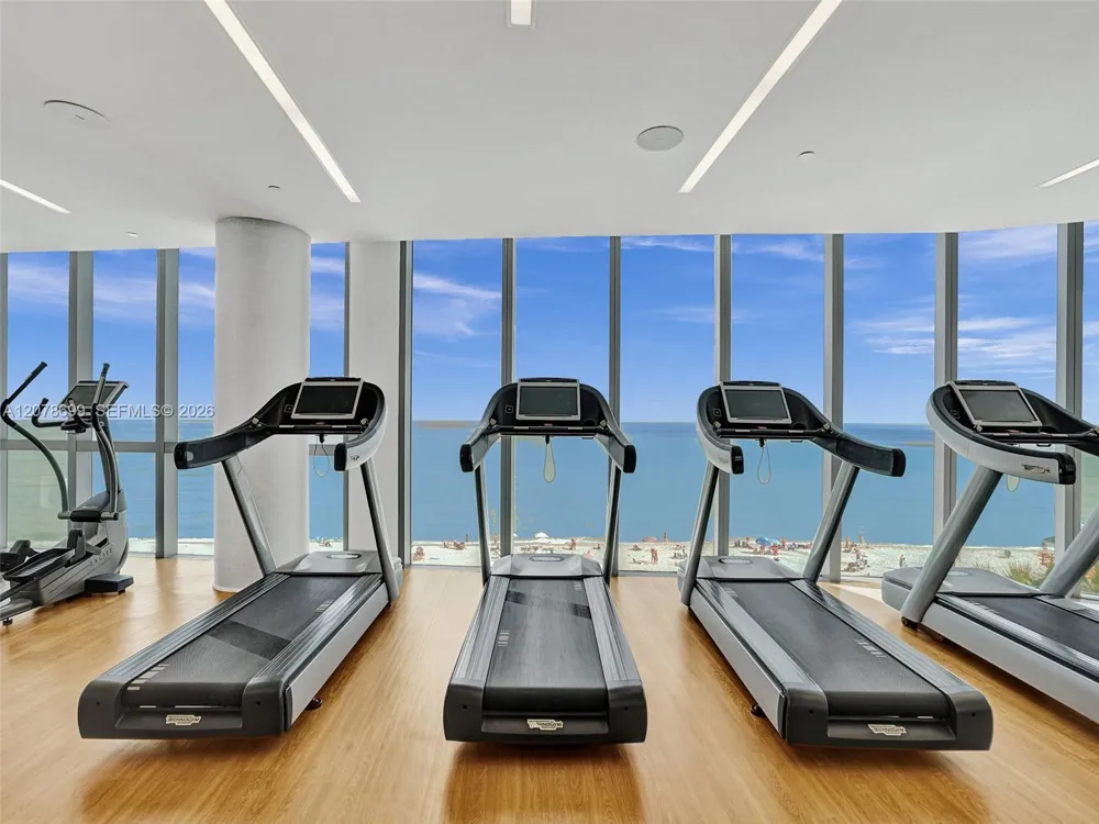 17475 Collins Ave #2203 Sunny Isles Beach, FL 33160