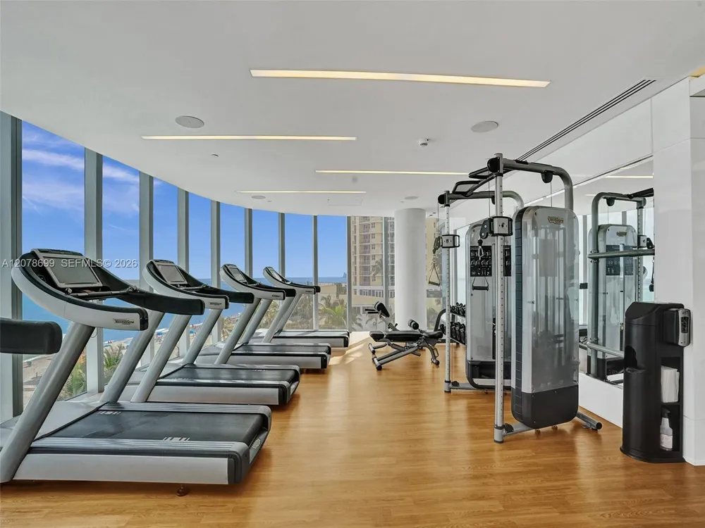 17475 Collins Ave #2203 Sunny Isles Beach, FL 33160