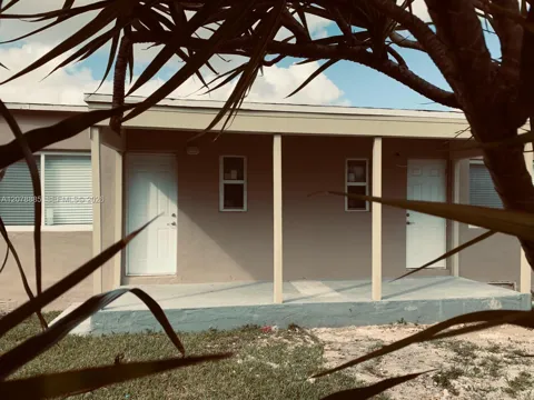 2129 NW 75th St