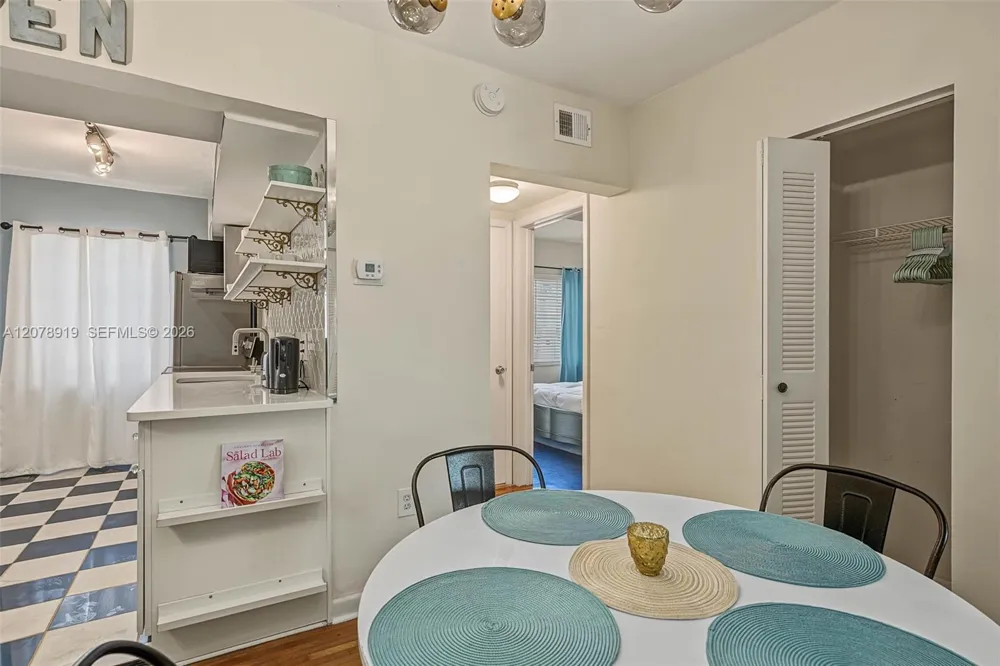 915 8th St #102 Miami Beach, FL 33139