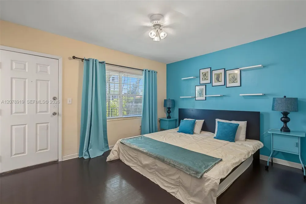 915 8th St #102 Miami Beach, FL 33139