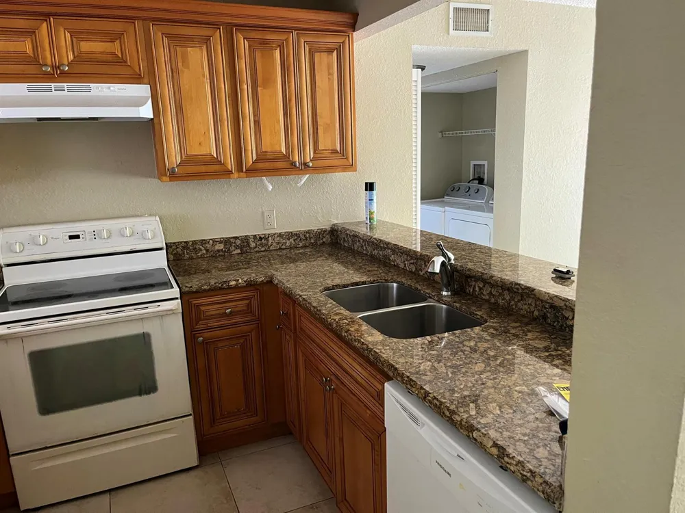 1600 BALFOUR POINT DRIVE #F West Palm Beach, FL 33411