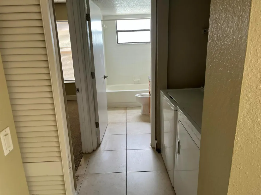 1600 BALFOUR POINT DRIVE #F West Palm Beach, FL 33411