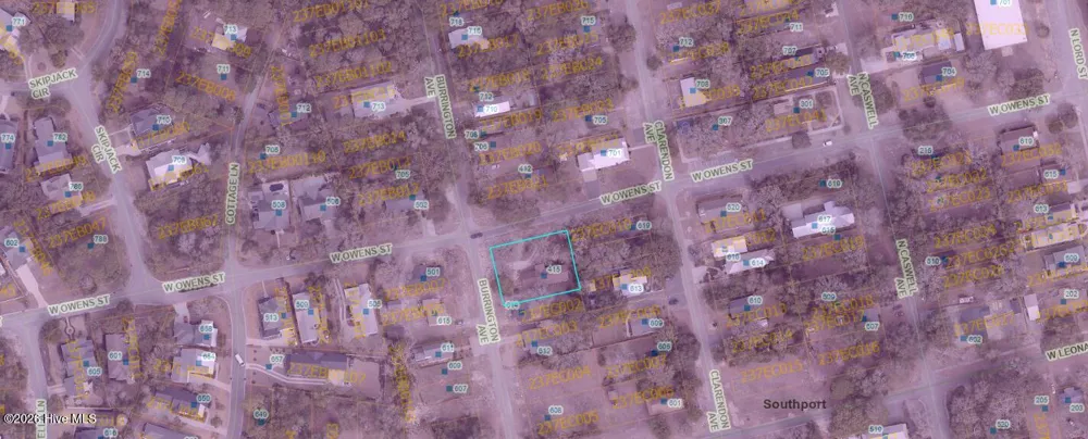415 W Owens Street Southport, NC 28461