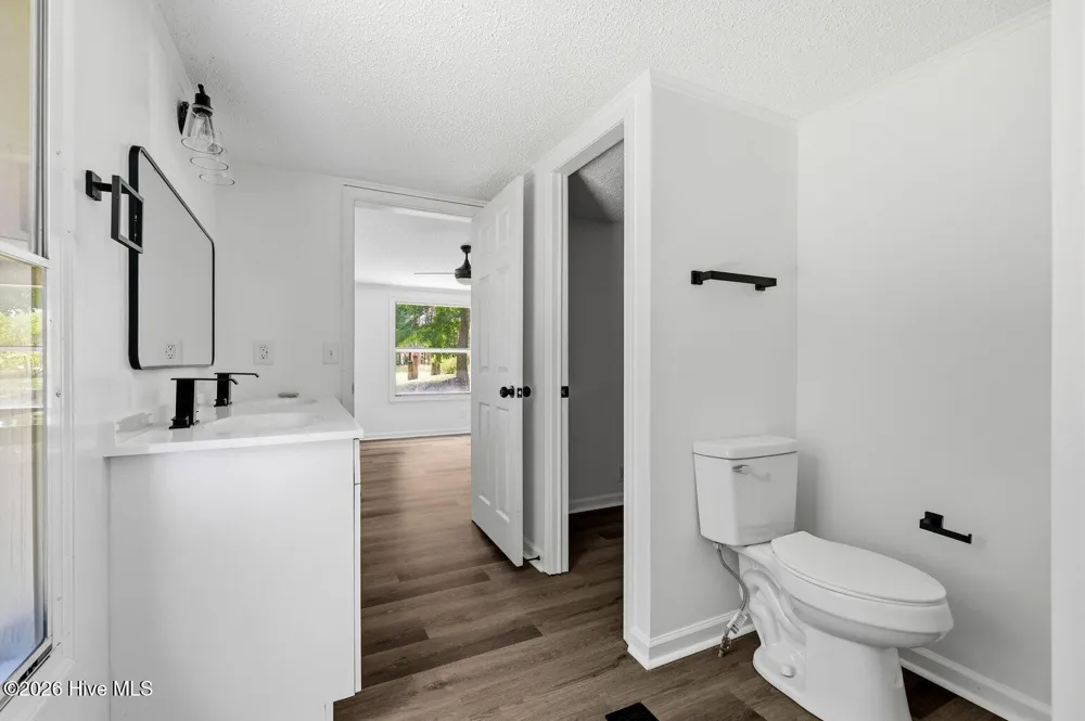 410 Pond View Circle Hampstead, NC 28443