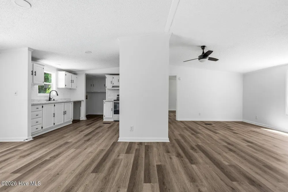 410 Pond View Circle Hampstead, NC 28443