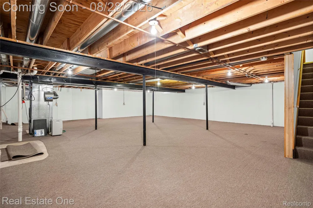 20071 Ridgeway Court Clinton Charter Township, MI 48038