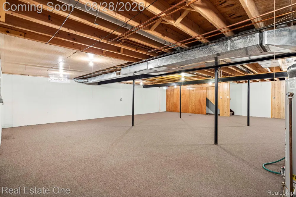20071 Ridgeway Court Clinton Charter Township, MI 48038