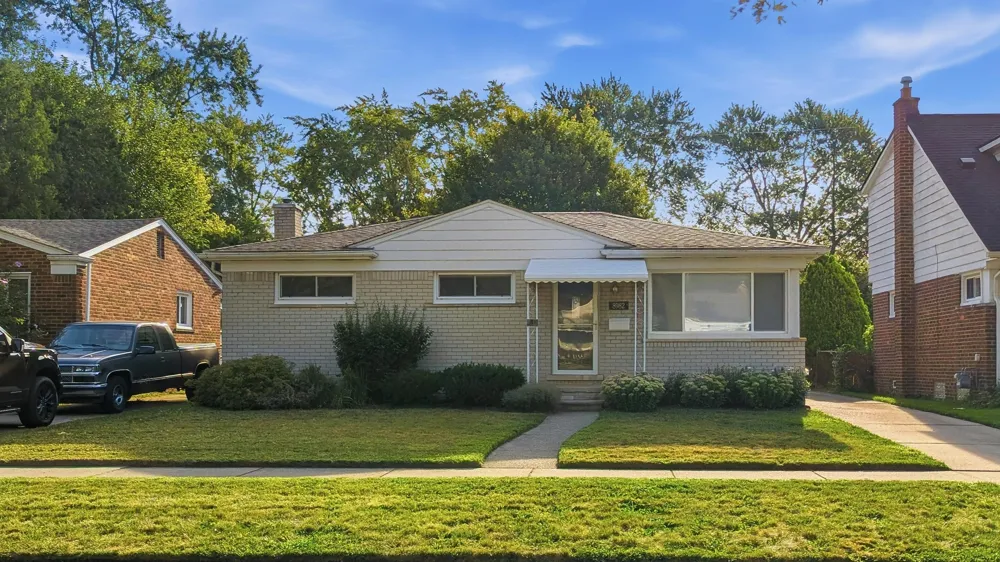 8982 Lucerne Avenue Redford Charter Township, MI 48239