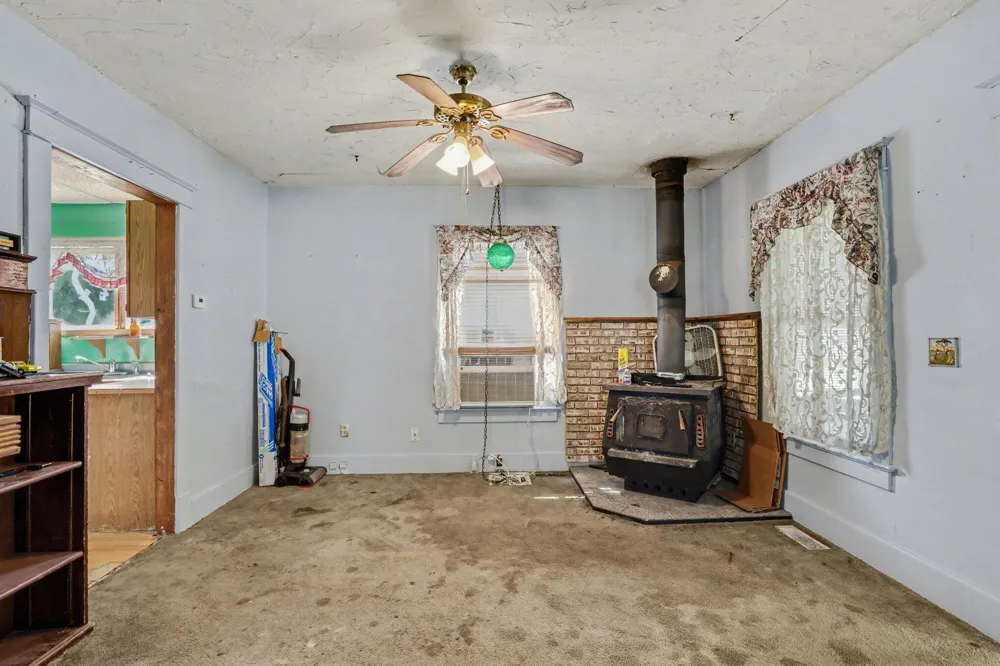 423 14th Street Niles City, MI 49120