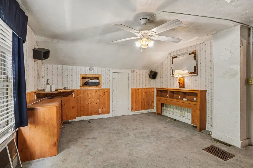 423 14th Street Niles City, MI 49120