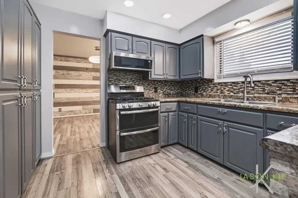 2074 Wolfboro Drive SE Kentwood City, MI 49508