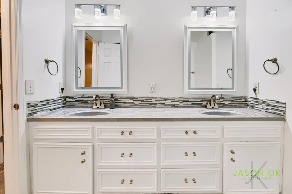 2074 Wolfboro Drive SE Kentwood City, MI 49508