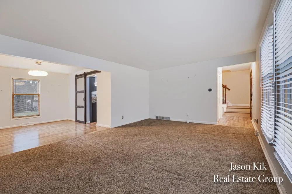 2074 Wolfboro Drive SE Kentwood City, MI 49508