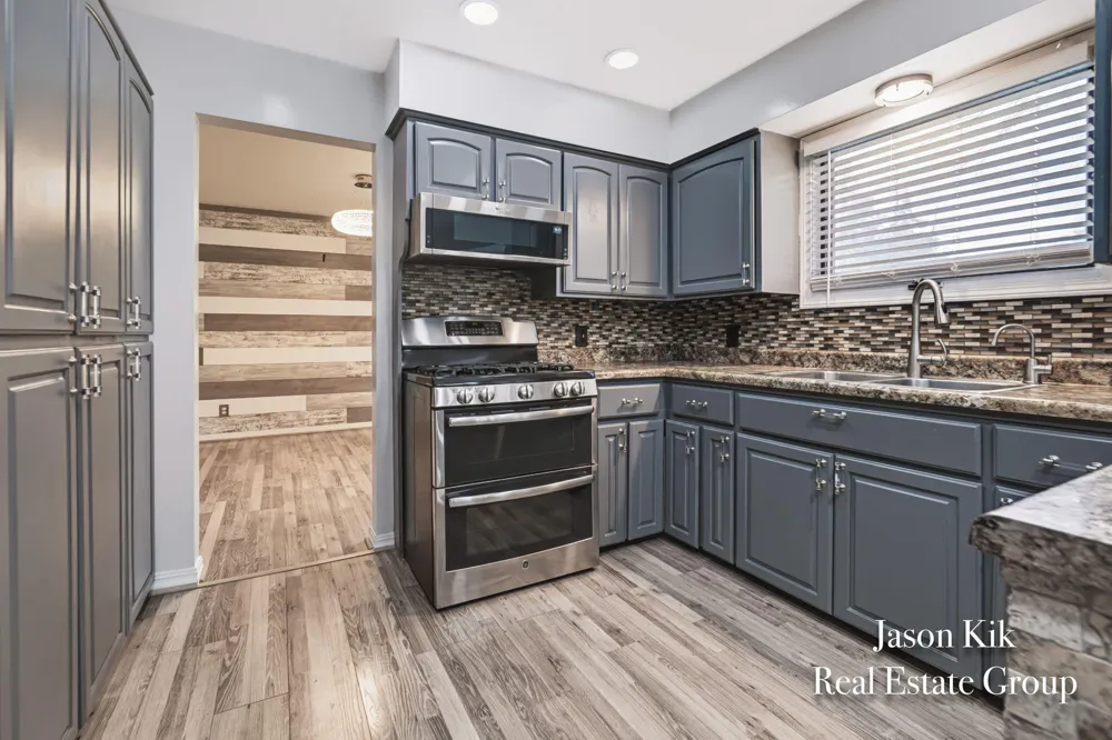 2074 Wolfboro Drive SE Kentwood City, MI 49508