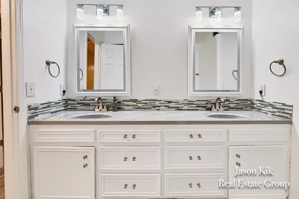 2074 Wolfboro Drive SE Kentwood City, MI 49508