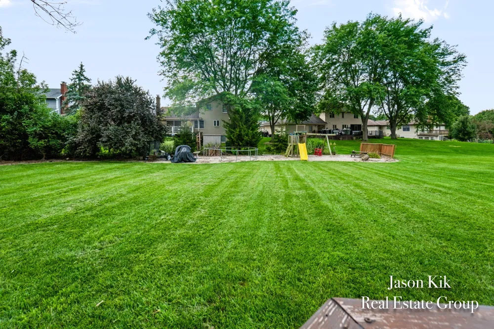 2074 Wolfboro Drive SE Kentwood City, MI 49508