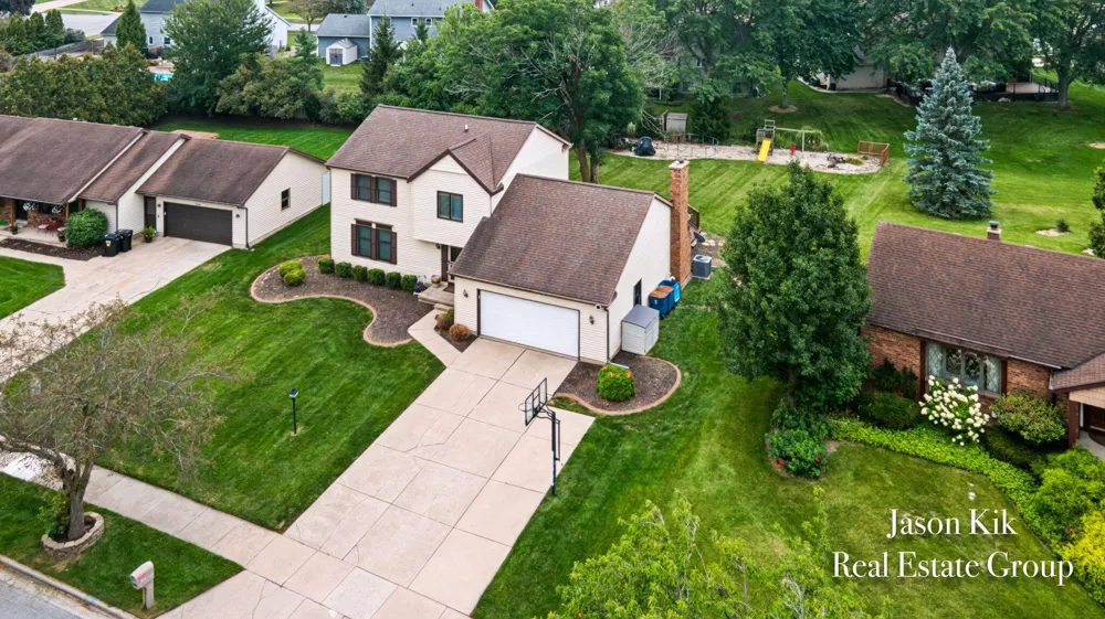2074 Wolfboro Drive SE Kentwood City, MI 49508