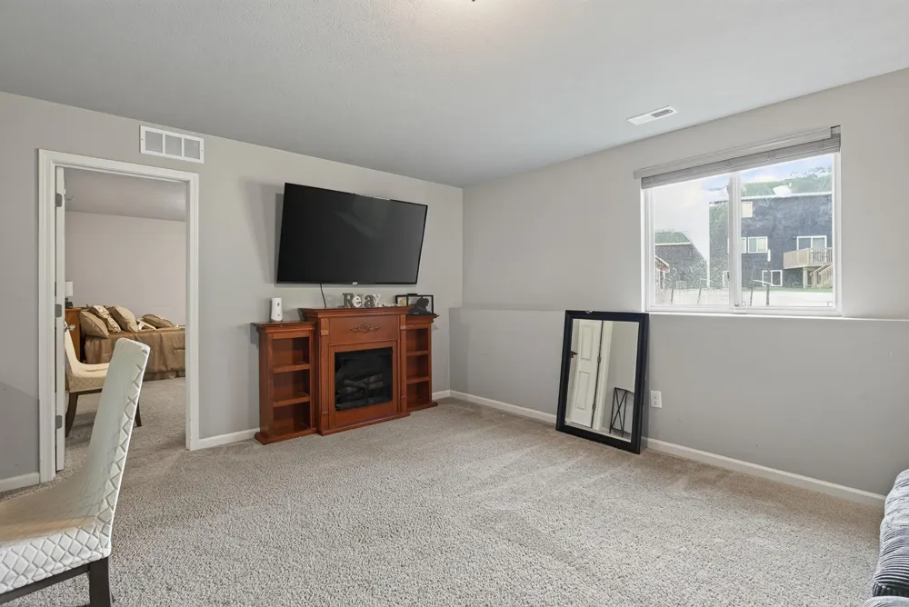 378 Lotz Court Wayland City, MI 49348