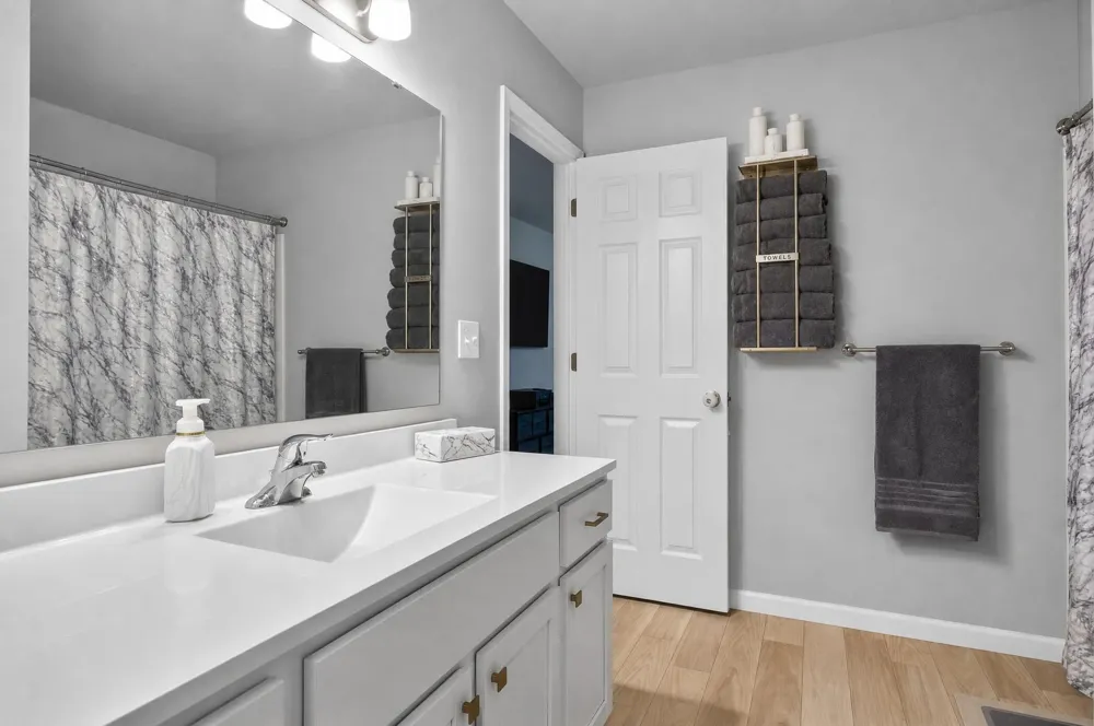 378 Lotz Court Wayland City, MI 49348