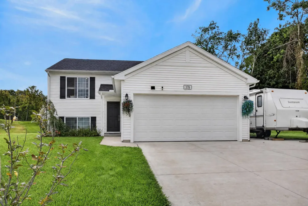 378 Lotz Court Wayland City, MI 49348