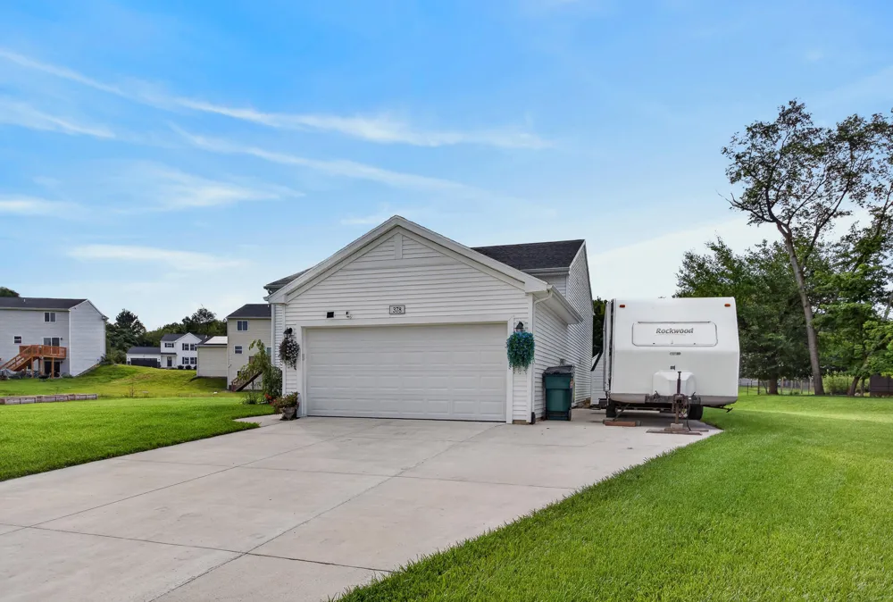 378 Lotz Court Wayland City, MI 49348
