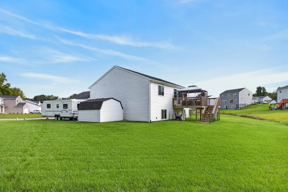 378 Lotz Court Wayland City, MI 49348