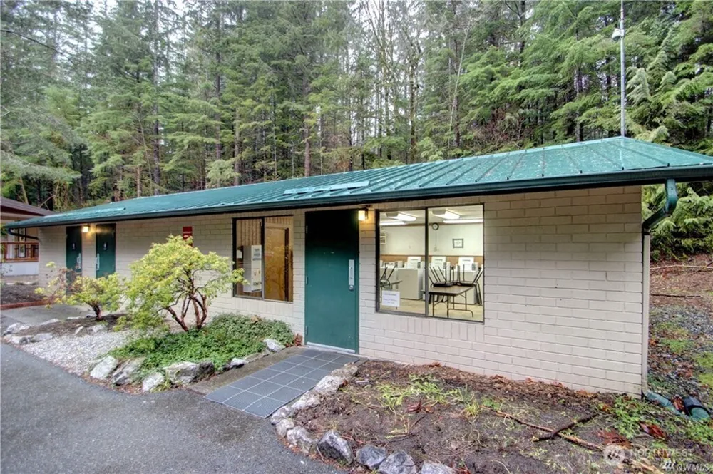 71 Wilderness Way Deming, WA 98244