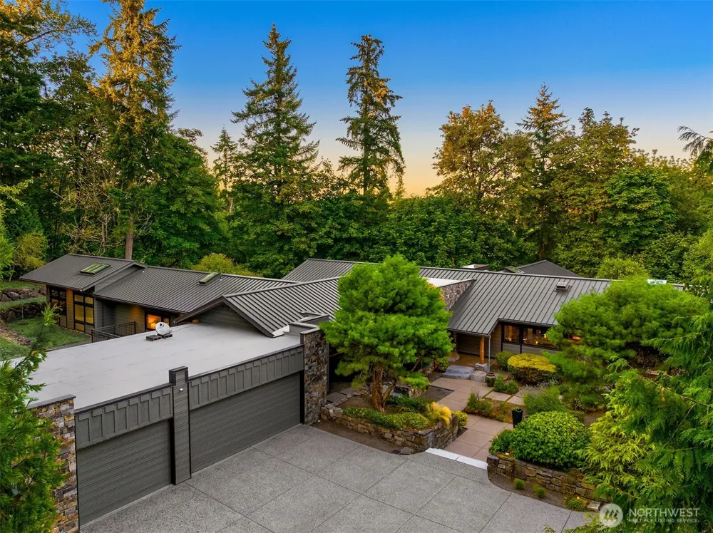 11811 184th Avenue NE Redmond, WA 98052