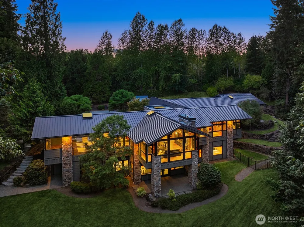 11811 184th Avenue NE Redmond, WA 98052