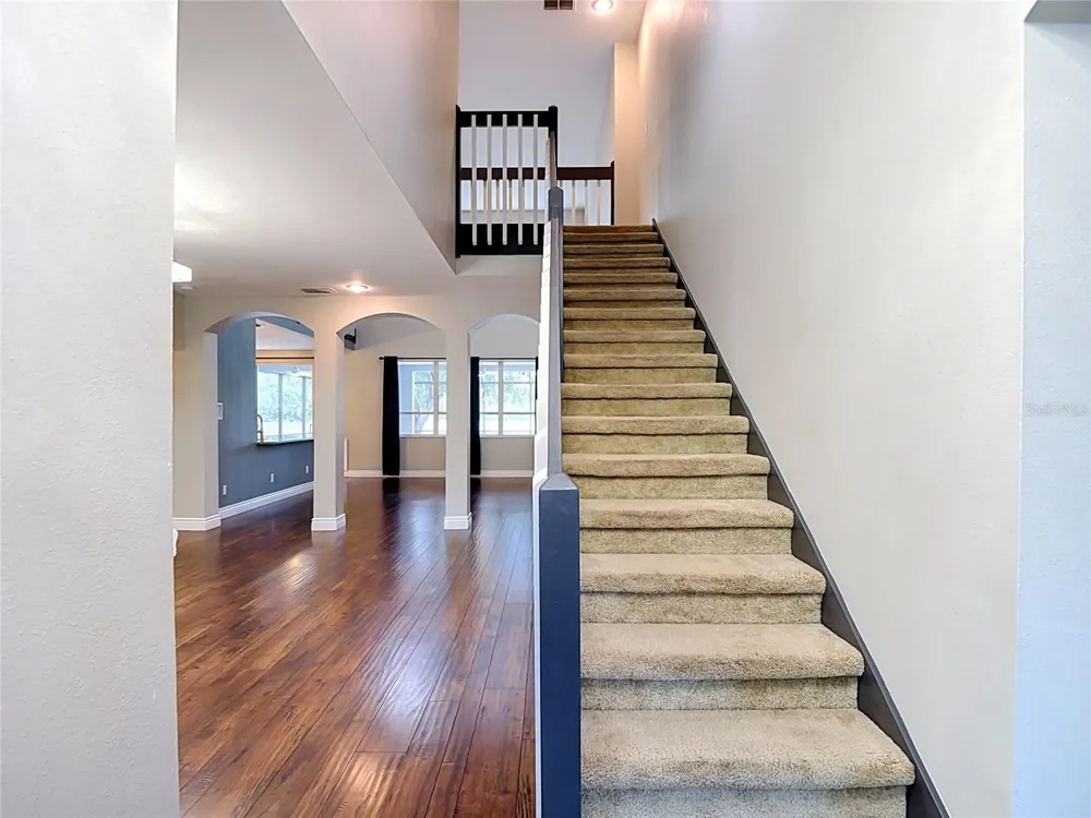 1639 LEDGESTONE DRIVE Brandon, FL 33511