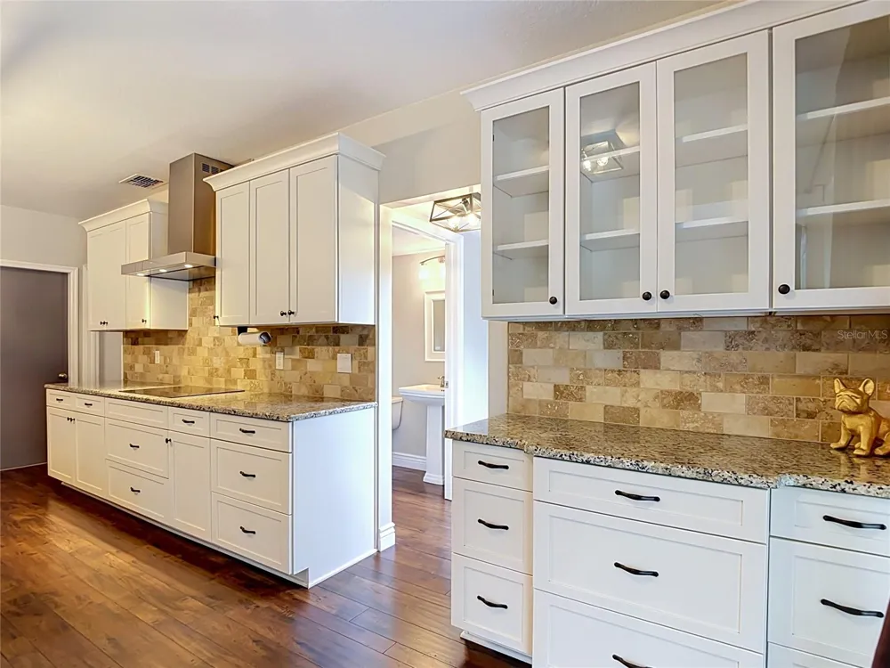 1639 LEDGESTONE DRIVE Brandon, FL 33511
