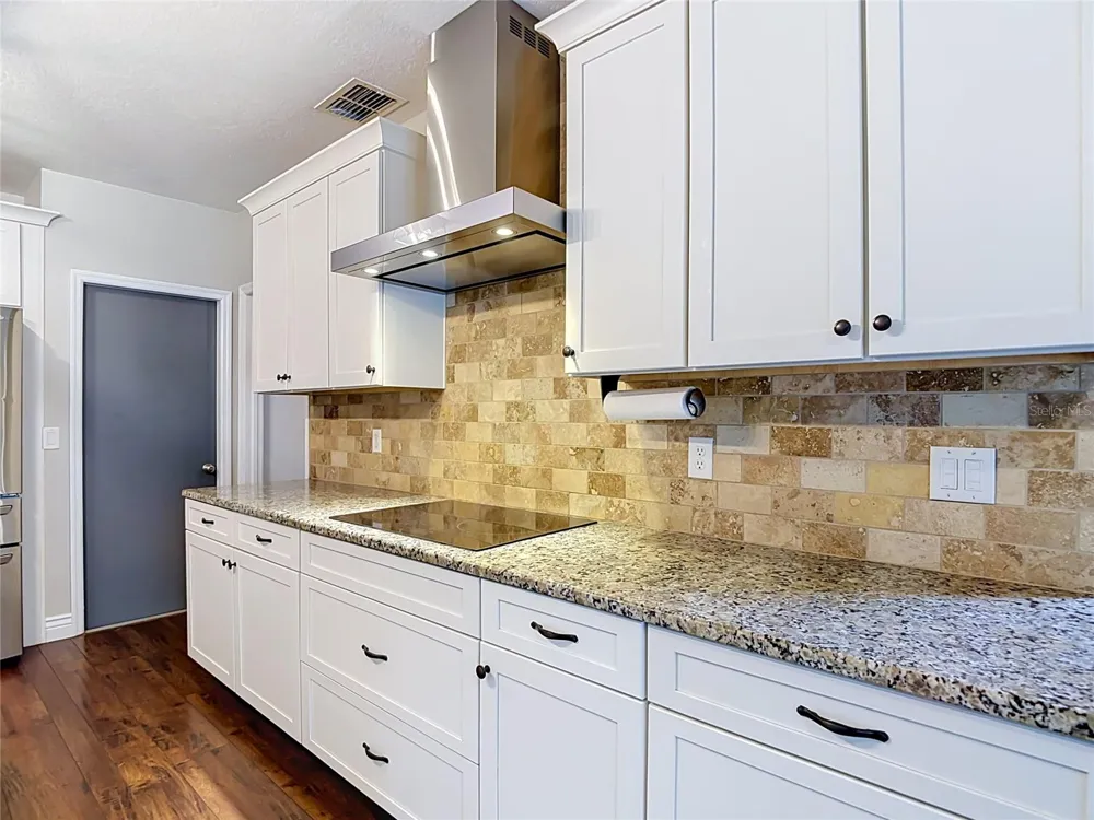 1639 LEDGESTONE DRIVE Brandon, FL 33511