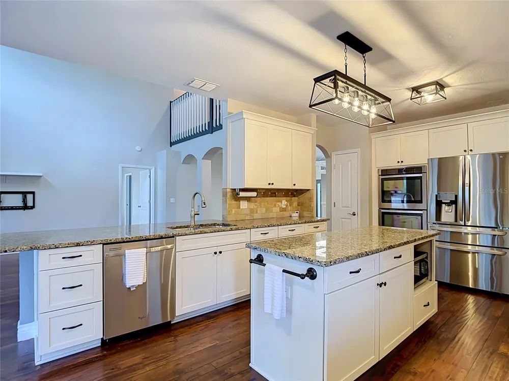 1639 LEDGESTONE DRIVE Brandon, FL 33511