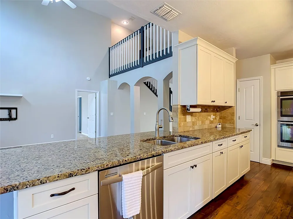 1639 LEDGESTONE DRIVE Brandon, FL 33511